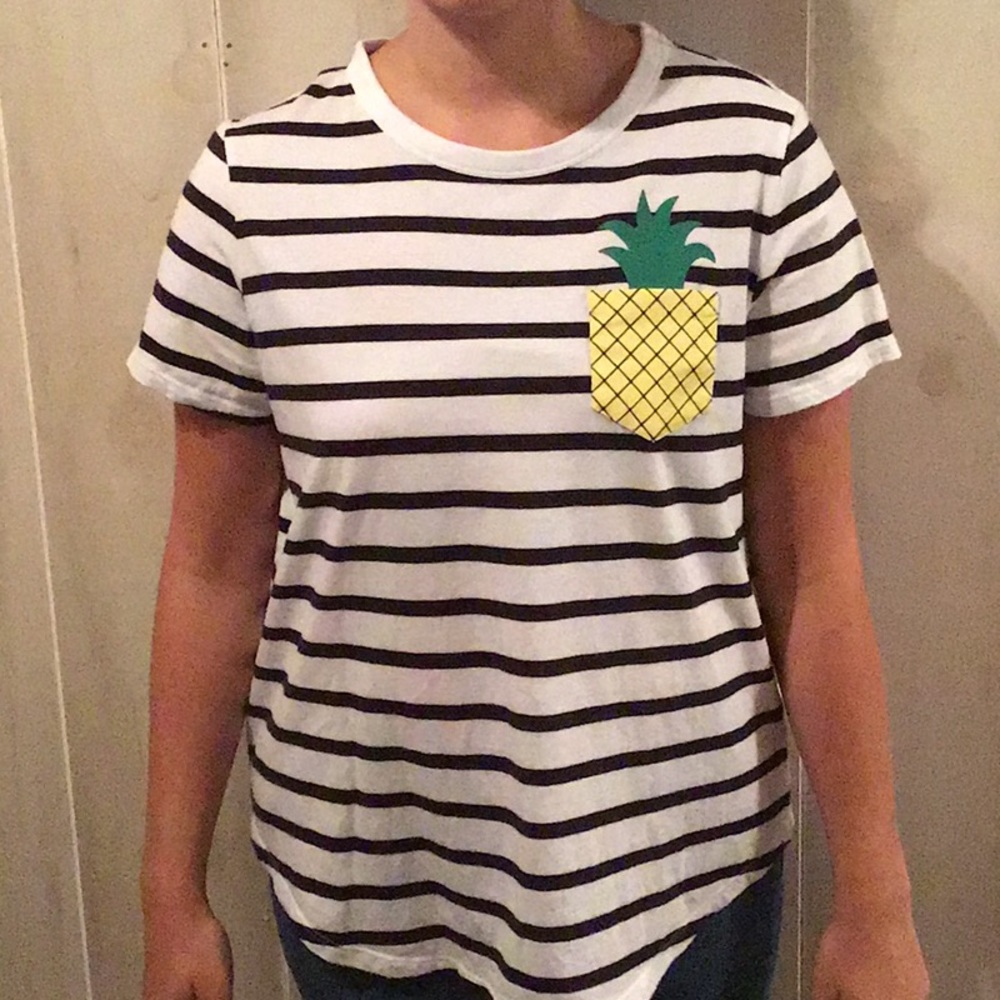 Old Navy Graphic Tee